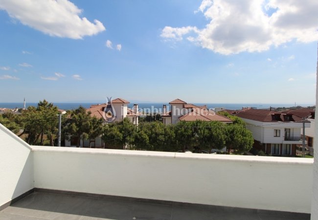 Отдельная Вилла с 2 Садами в Стамбуле, Бейликдюзю 38