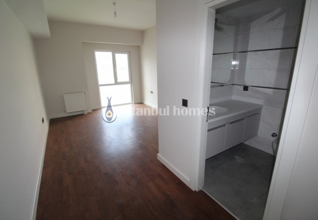 Key Ready Apartments in a Complex in Bahcesehir Istanbul 14