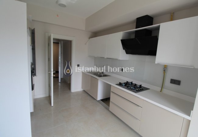 Key Ready Apartments in a Complex in Bahcesehir Istanbul 16