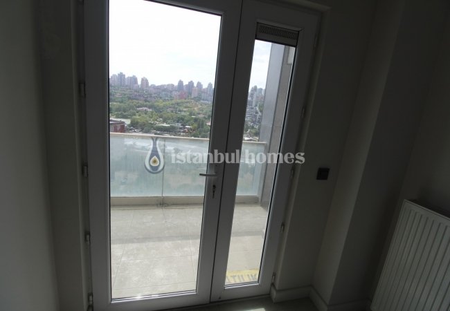 Key Ready Apartments in a Complex in Bahcesehir Istanbul 17