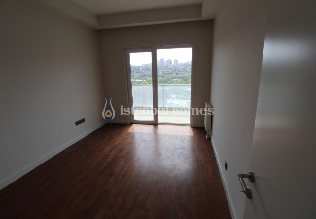 Key Ready Apartments in a Complex in Bahcesehir Istanbul 18