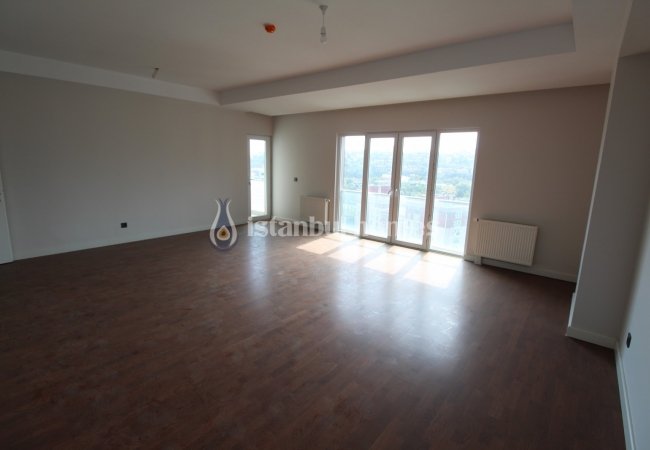 Key Ready Apartments in a Complex in Bahcesehir Istanbul 6