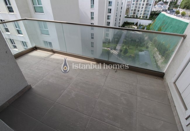 Key Ready Apartments in a Complex in Bahcesehir Istanbul 11