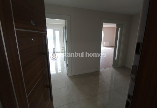 Key Ready Apartments in a Complex in Bahcesehir Istanbul 3