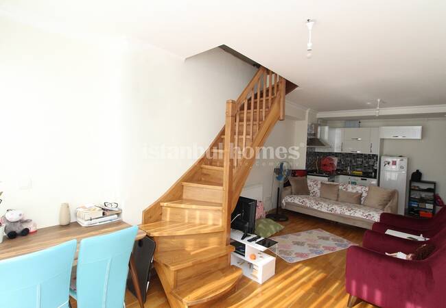 İstanbul Kadıköy'de Sahil ve Çarşıya Yakın Çatı Katı Daire 6