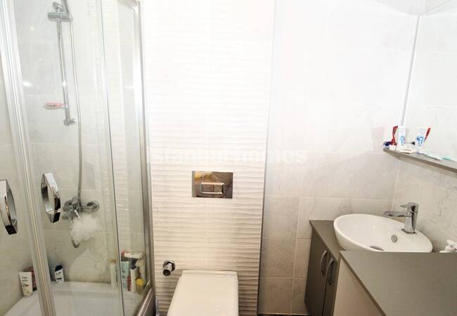 İstanbul Kadıköy'de Sahil ve Çarşıya Yakın Çatı Katı Daire 10