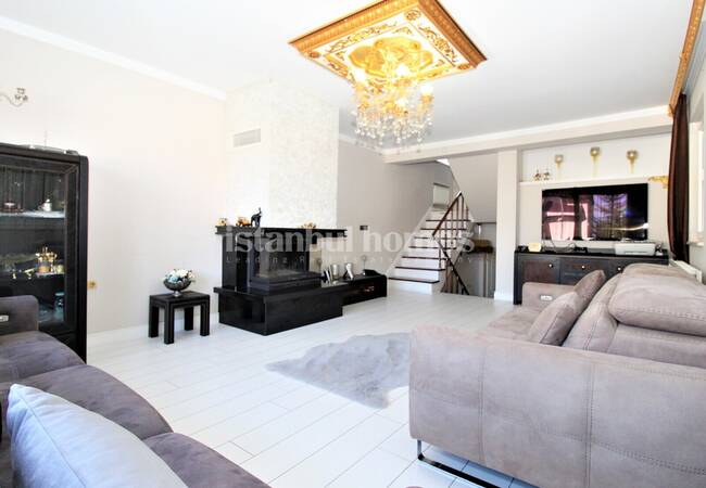 İstanbul Kurtköy'de Nezih Çevreye Sahip Bakımlı Villa 15