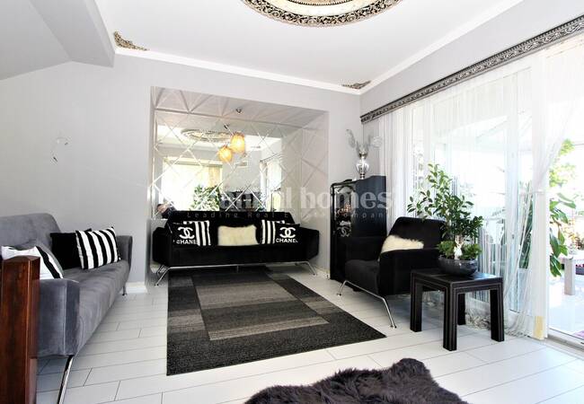 İstanbul Kurtköy'de Nezih Çevreye Sahip Bakımlı Villa 13