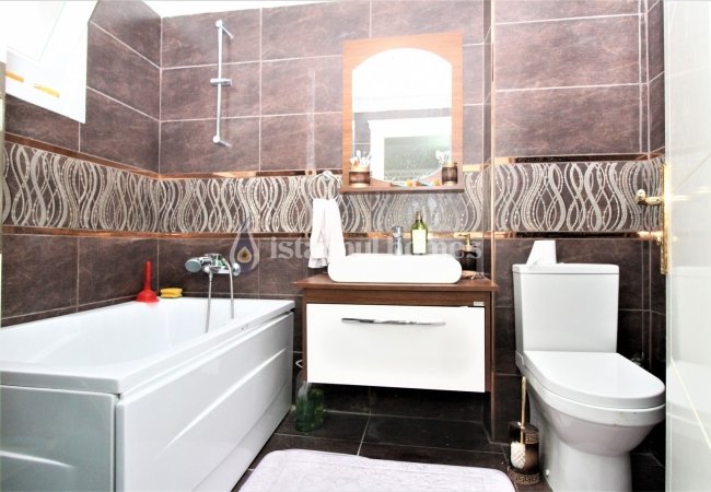 İstanbul Pendik'te Havalimanı'na Yakın Müstakil Lüks Ev 22