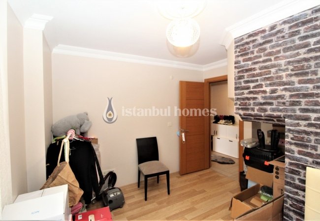 Duplex Flat Within Walking Distance to Subway and Seashore 14