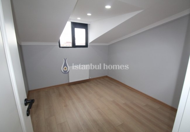 5+1 Duplex Apartment with City View in Istanbul Eyupsultan 14