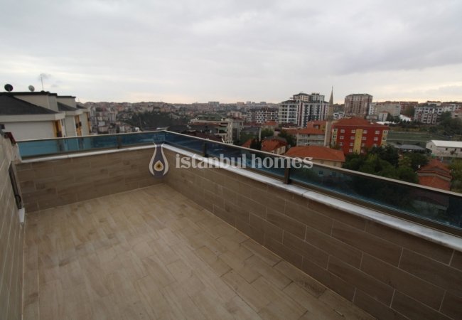 5+1 Duplex Apartment with City View in Istanbul Eyupsultan 18