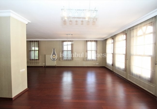 Mansion for Sale in Beykoz with Astonishing Bosphorus Views 12