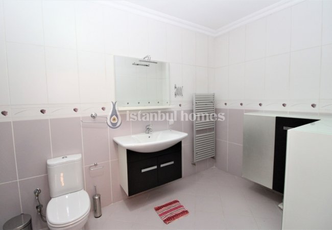 Mansion for Sale in Beykoz with Astonishing Bosphorus Views 26