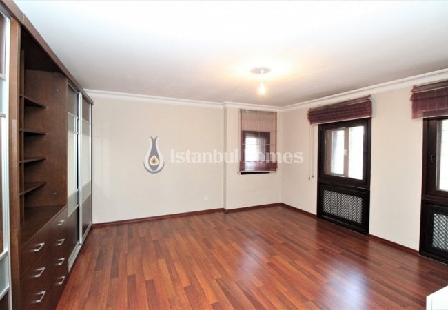 Mansion for Sale in Beykoz with Astonishing Bosphorus Views 19