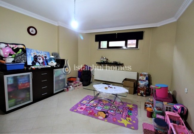 Semi-detached Villa in Pendik Istanbul in a Family Concept Complex 13