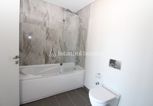 İstanbul Ataşehir'de Anayollara Yakın Lüks Sitede Daireler 29