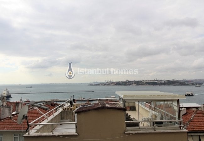 Üsküdar Salacak'ta Tarihi İstanbul ve Boğaz Manzaralı Daire 19