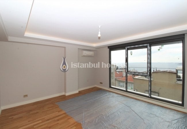 Üsküdar Salacak'ta Tarihi İstanbul ve Boğaz Manzaralı Daire 6