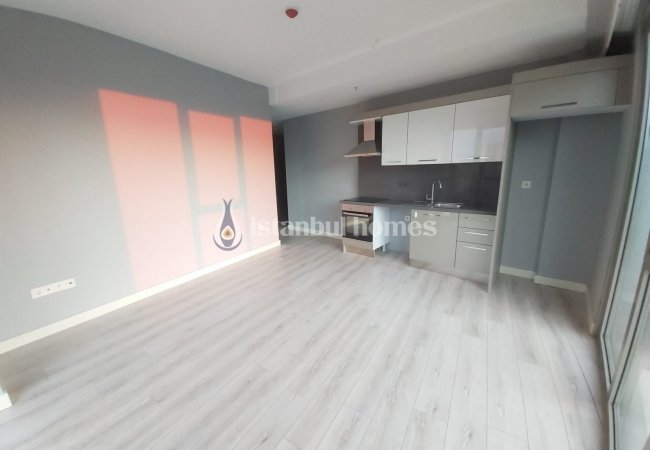 Kartal'da Deniz ve Adalar Manzaralı Site İçinde Daireler 11