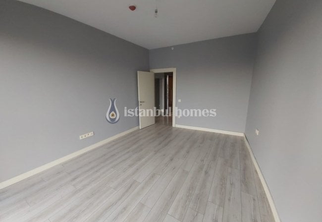 Kartal'da Deniz ve Adalar Manzaralı Site İçinde Daireler 14