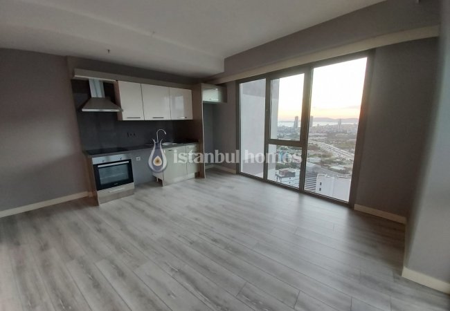 Kartal'da Deniz ve Adalar Manzaralı Site İçinde Daireler 9