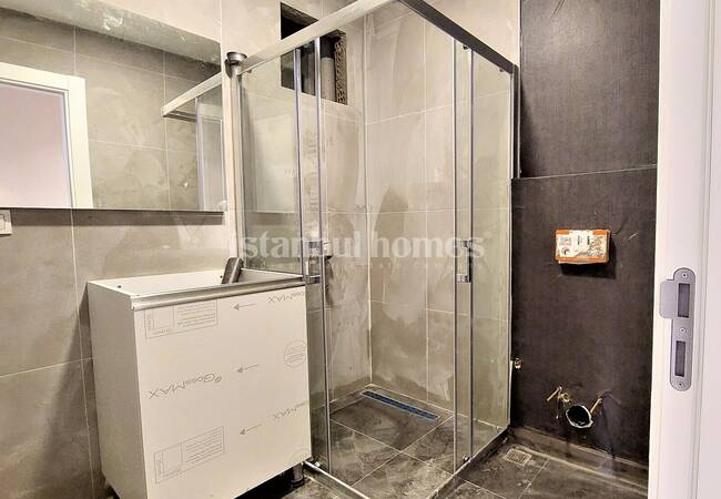 Kartal'da Deniz ve Doğa Manzaralı Çağdaş Tasarımlı Daireler 13