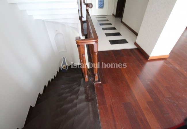 Maison Mitoyenne 6+1 Avec Jardin À Eyupsultan Istanbul 22