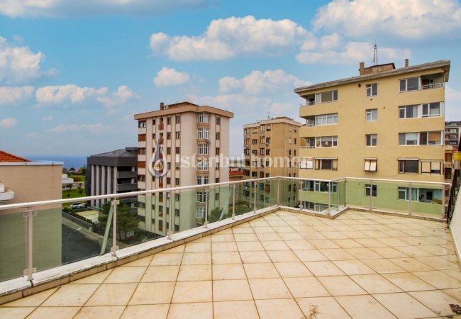 Luxury Apartments in a Secure Complex Near Sea in Maltepe 29