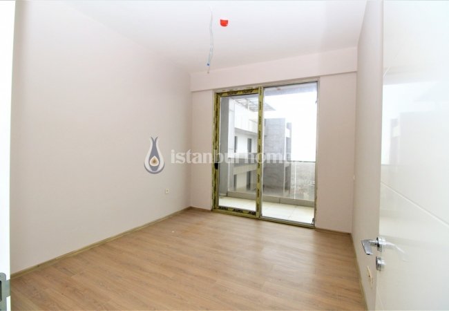 Kartal’da Metroya Yakın Site İçinde Deniz Manzaralı Gayrimenkuller 16