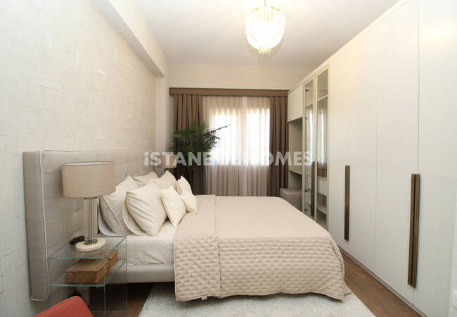 Modern Real Estate with Forest and City Views in Kagithane 16