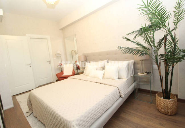 Modern Real Estate with Forest and City Views in Kagithane 17