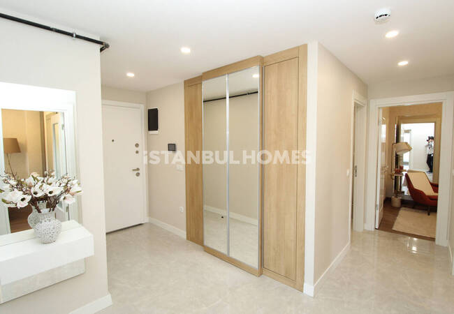Modern Real Estate with Forest and City Views in Kagithane 19