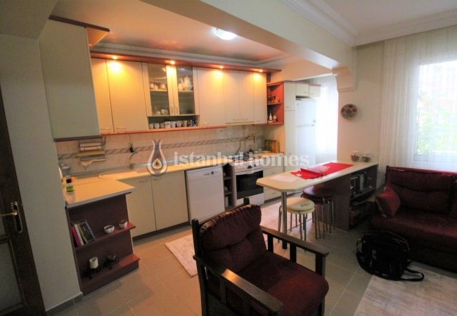 Well Located Spacious Five Bedroomed Duplex Flat in Fatih 6