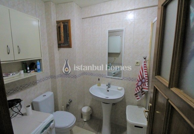 Well Located Spacious Five Bedroomed Duplex Flat in Fatih 7