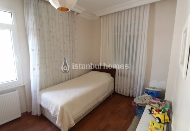 İstanbul Büyükçekmece'de Müstakil Bahçeli Tripleks Villa 23