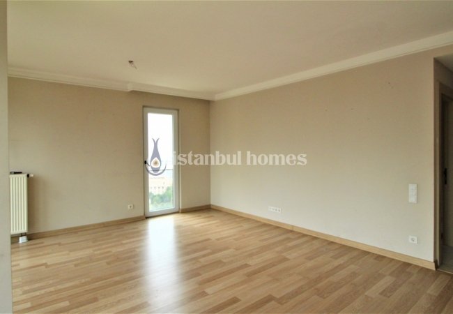 Tuzla’da Güvenlikli Sitede Deniz ve Adalar Manzaralı Daire 9