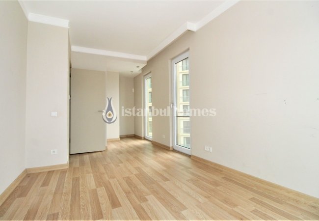 Tuzla’da Güvenlikli Sitede Deniz ve Adalar Manzaralı Daire 11