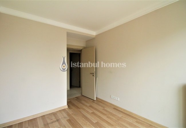 Tuzla’da Güvenlikli Sitede Deniz ve Adalar Manzaralı Daire 15