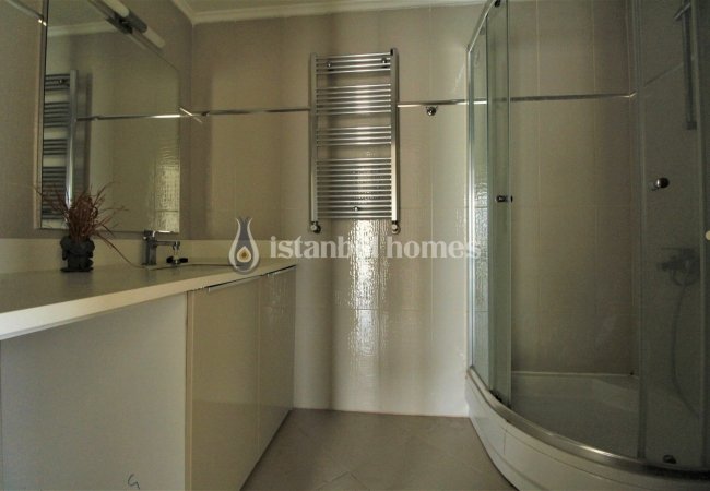 Tuzla’da Güvenlikli Sitede Deniz ve Adalar Manzaralı Daire 16