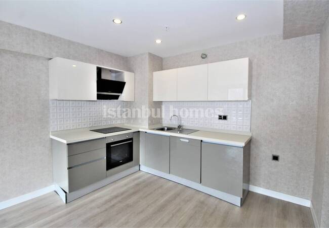 Well Located Properties in a Secure Complex in Umraniye 8