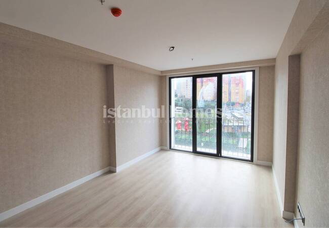 Well Located Properties in a Secure Complex in Umraniye 6
