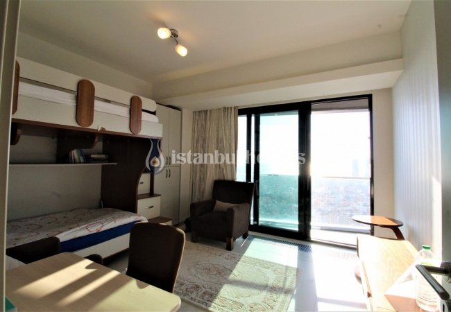 Modern Flat with High Rental Income Potential in Kartal 13