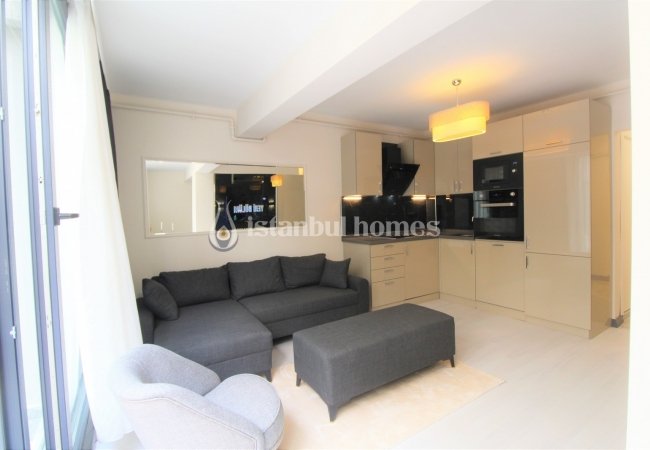 Appartement Moderne Avec Jardin Et Meubles À Sisli 2