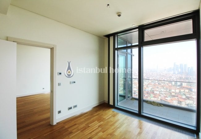 Üsküdar'da Kapsamlı Proje İçinde Şehir Manzaralı Daire 19