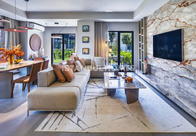 Sarıyer'de Özel Yüzme Havuzlu Satılık Lüks Daireler 13