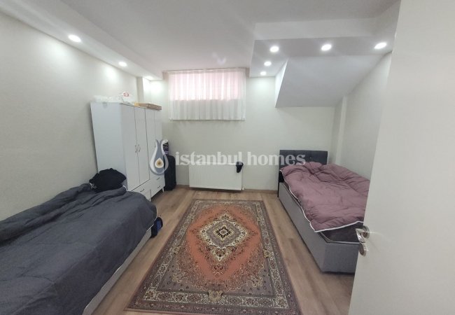 Fatih'te Kocamustafapaşa'da Merkezi Konumda Bakımlı Bina 4