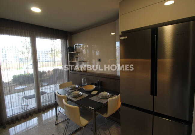 Luxe Flats with High Investment Potential in Beylikduzu 12