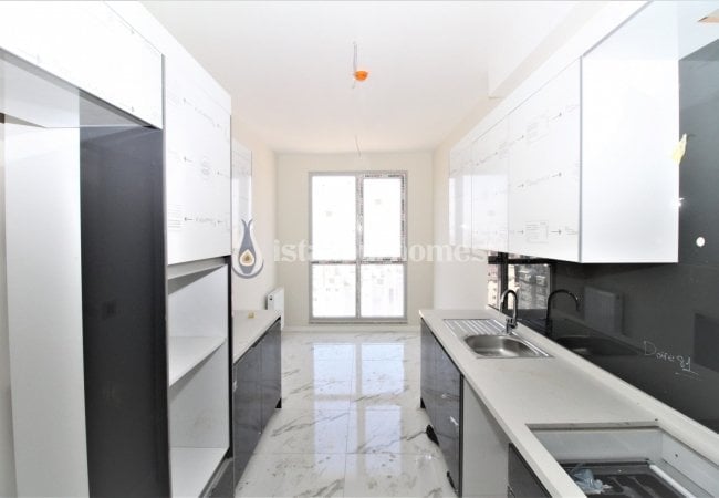 شقق بتصميم معاصر مطلة على البحر في كارتال 9