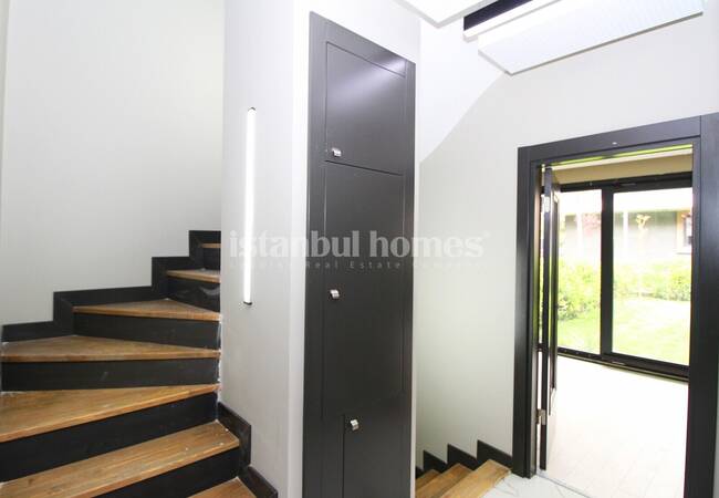 Villas Modernes À Proximité Du Centre Financier D'umraniye 27